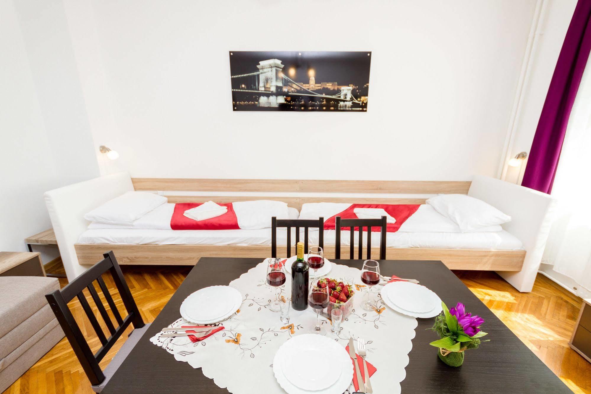 Like Home - City Center - Style Apartment Budapeszt Zewnętrze zdjęcie