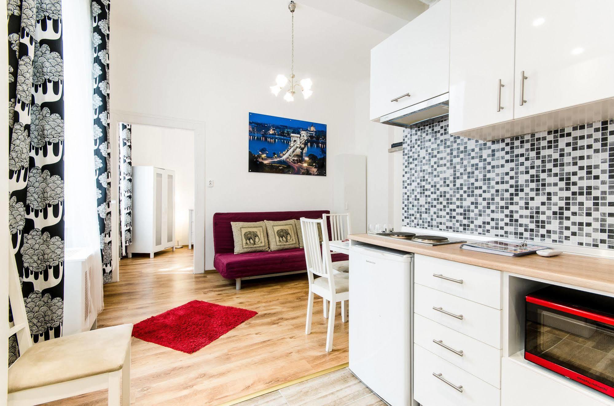 Like Home - City Center - Style Apartment Budapeszt Zewnętrze zdjęcie